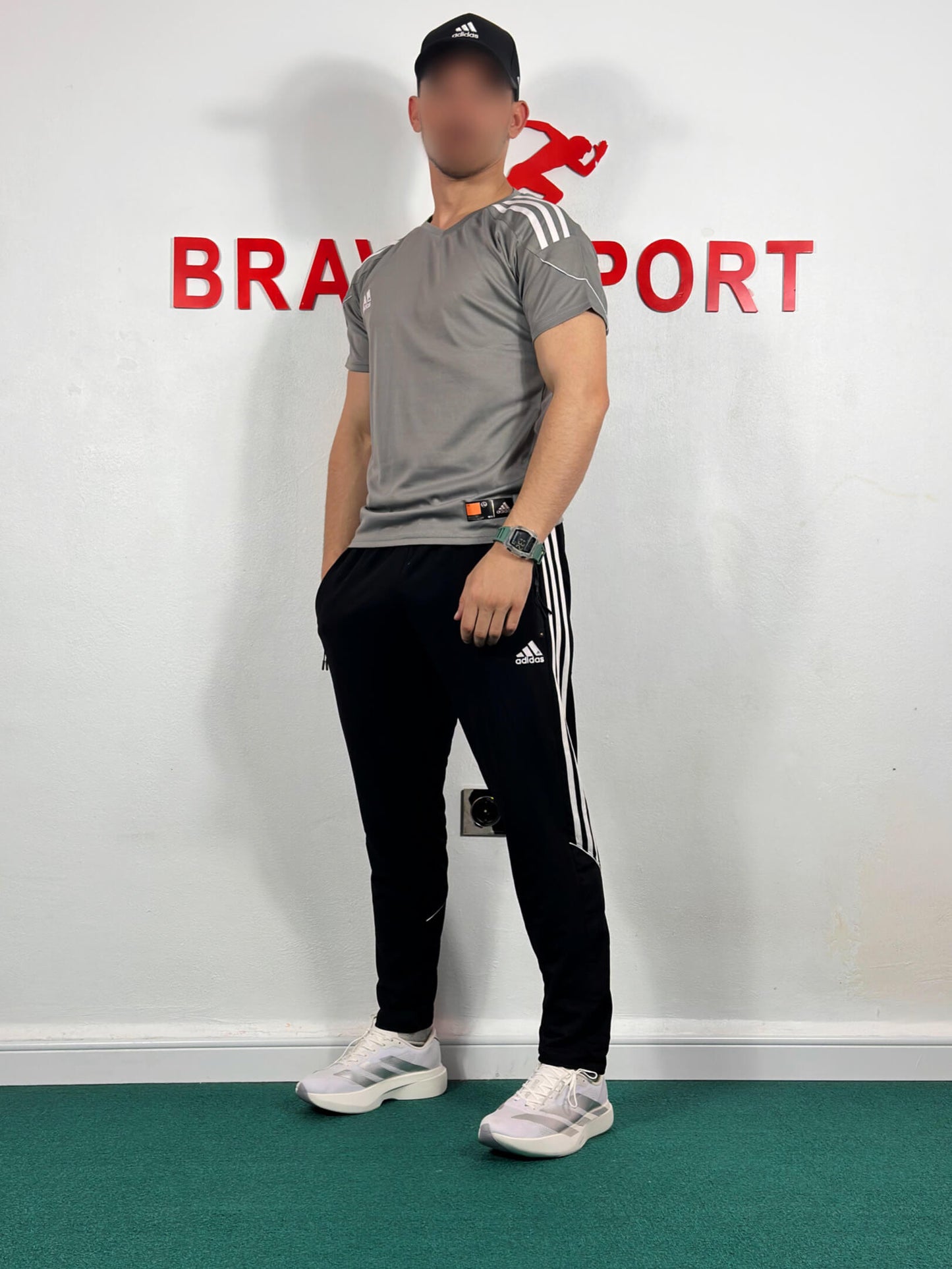 ENSEMBLE DE SPORT ADIIDAS